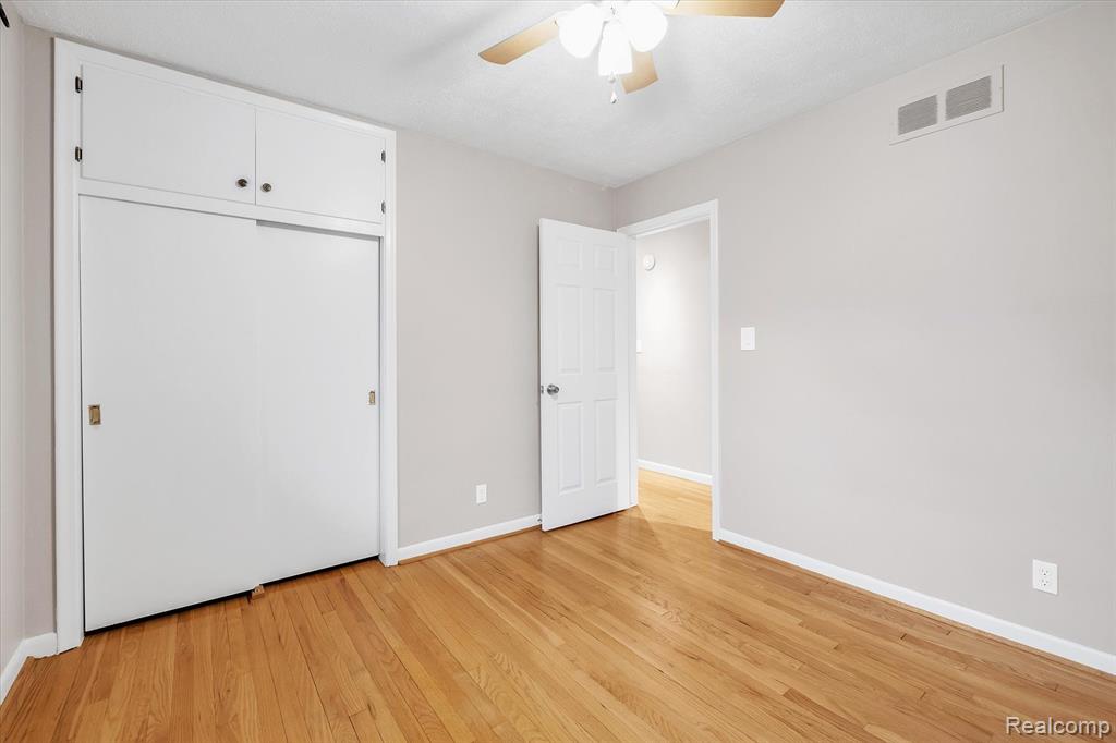 30540 Pear Ridge Farmington Hills, MI 48334 - Photo 23 of 66