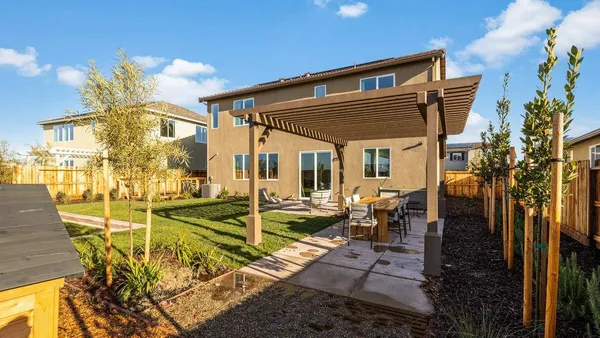 $732,257 | 3238 Oak Trl Drive, Manteca, CA 95337