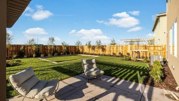 $732,257 | 3238 Oak Trl Drive, Manteca, CA 95337