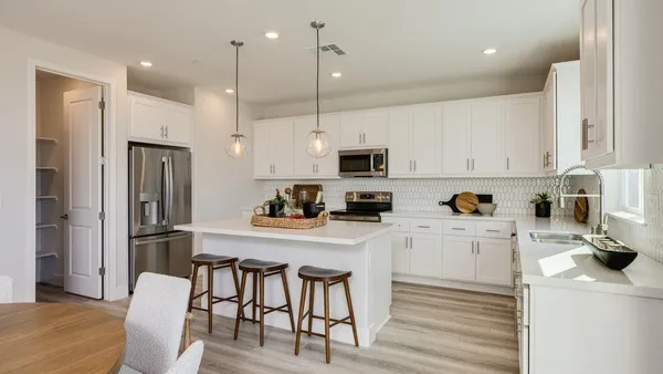 $732,257 | 3238 Oak Trl Drive, Manteca, CA 95337