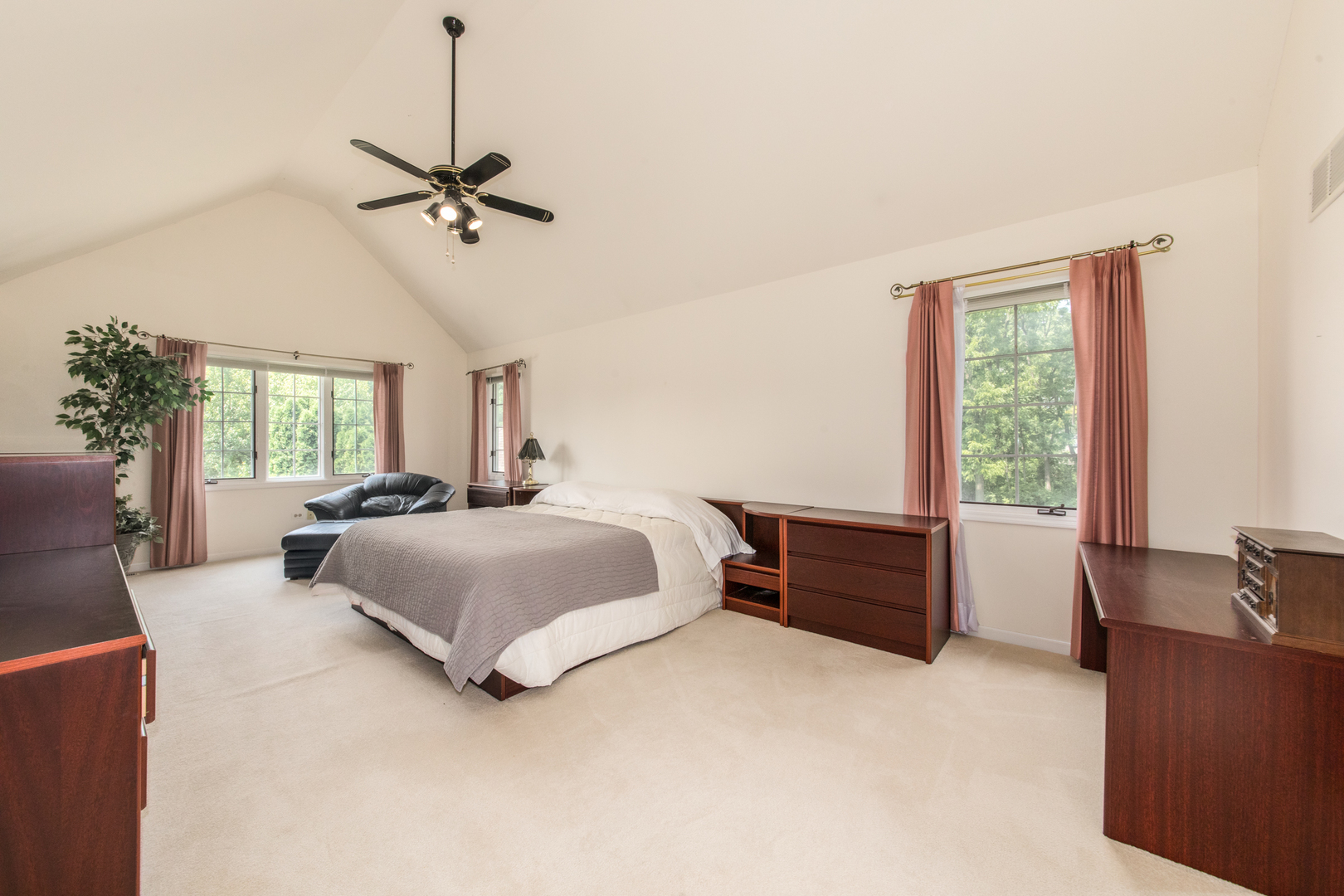 23W230 Hampton Circle Naperville, IL 60540 - Photo 22 of 55