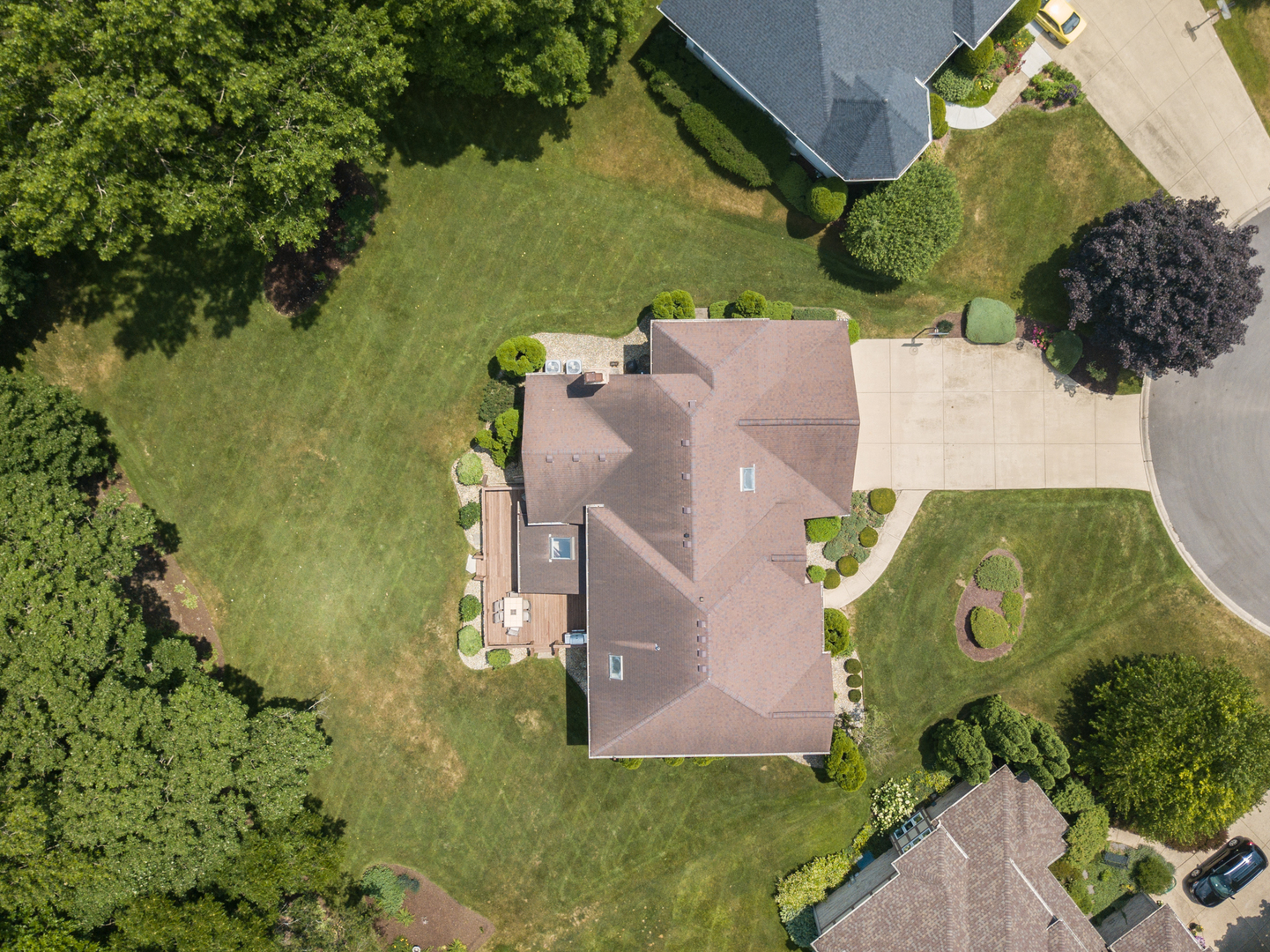 23W230 Hampton Circle Naperville, IL 60540 - Photo 51 of 55 an aerial view of a house