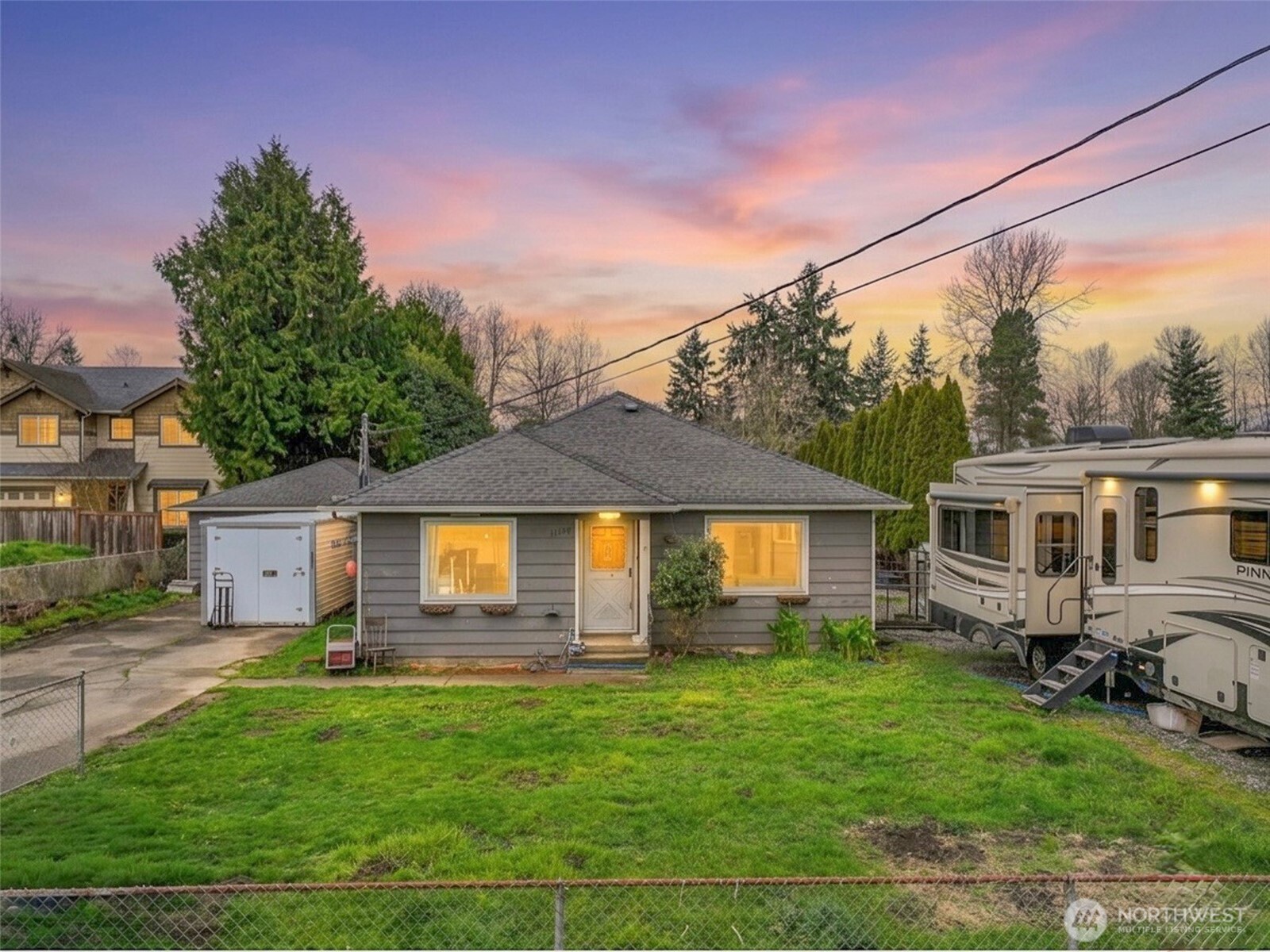 11324 Waller Road East Tacoma, WA 98446 - Photo 14 of 37