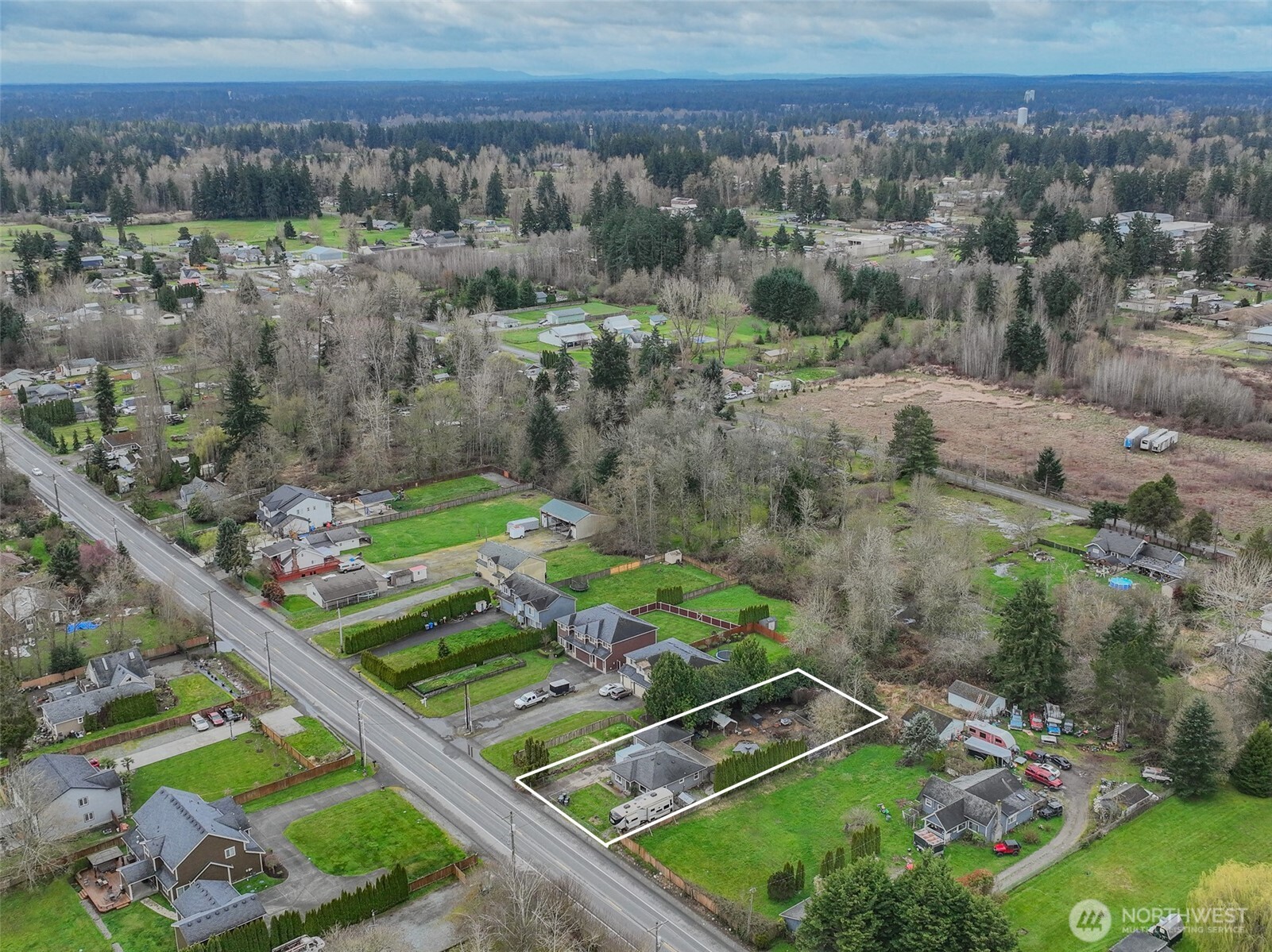 11324 Waller Road East Tacoma, WA 98446 - Photo 7 of 37