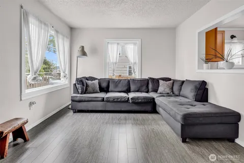 $485,000 | 411 7th Street Southeast, Auburn, WA 98002