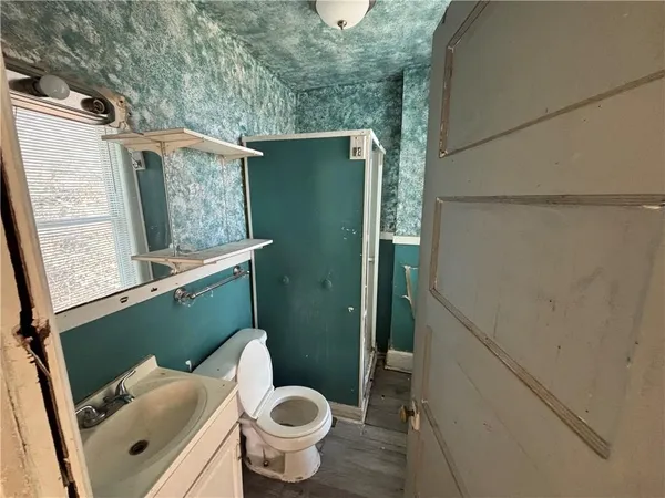 $259,000 | 1420 West 37th Avenue, Kansas City, KS 66103
