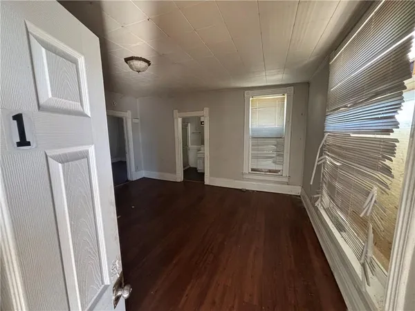 $259,000 | 1420 West 37th Avenue, Kansas City, KS 66103