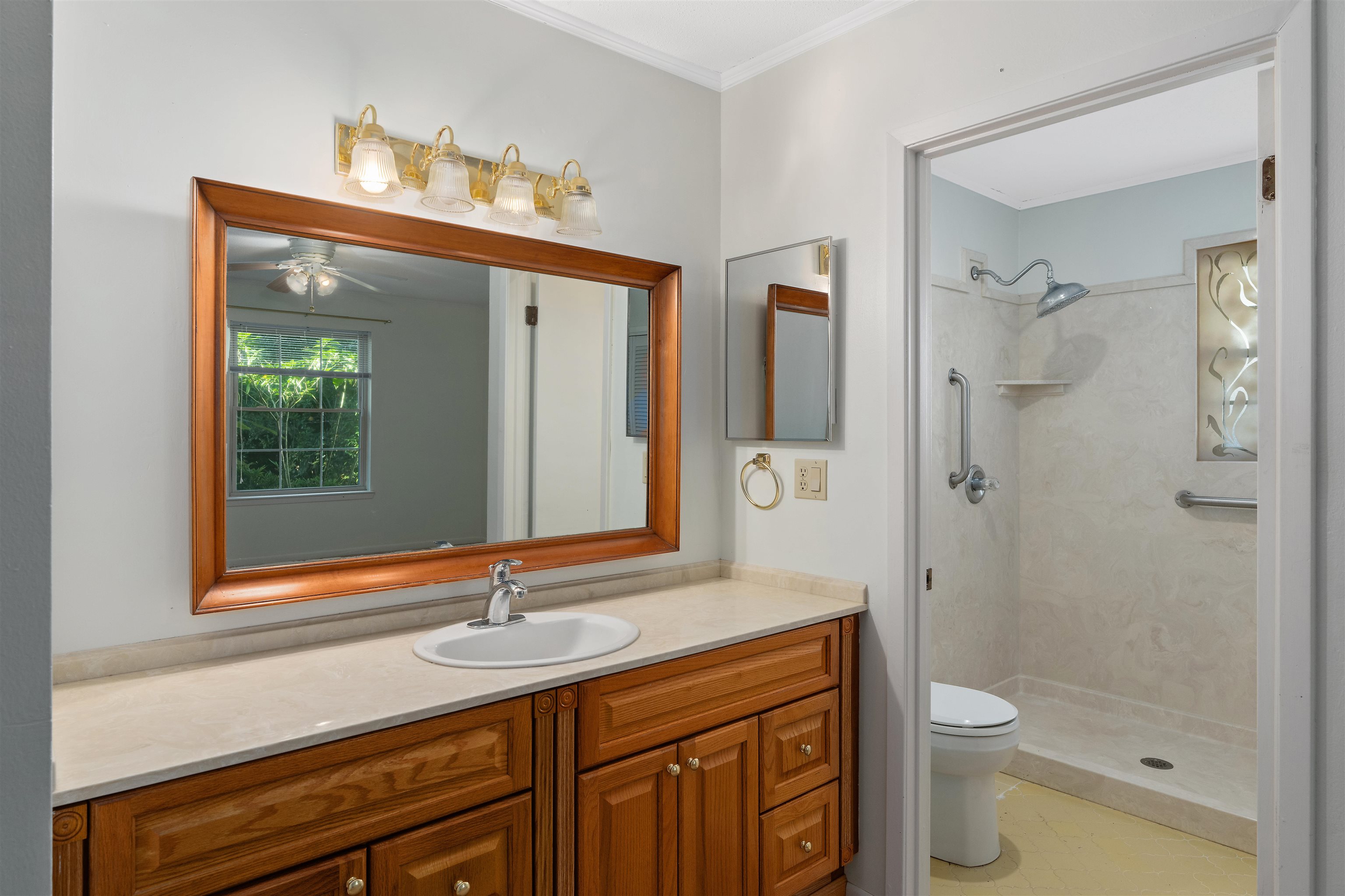 621 Spanish Main Daphne, AL 36527 - Photo 24 of 29 Bathroom