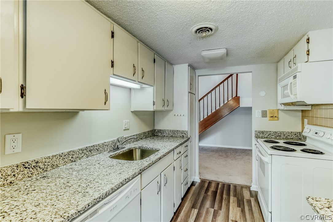 1507 Regency Woods Road, Unit 304 Henrico, VA 23238 - Photo 8 of 23