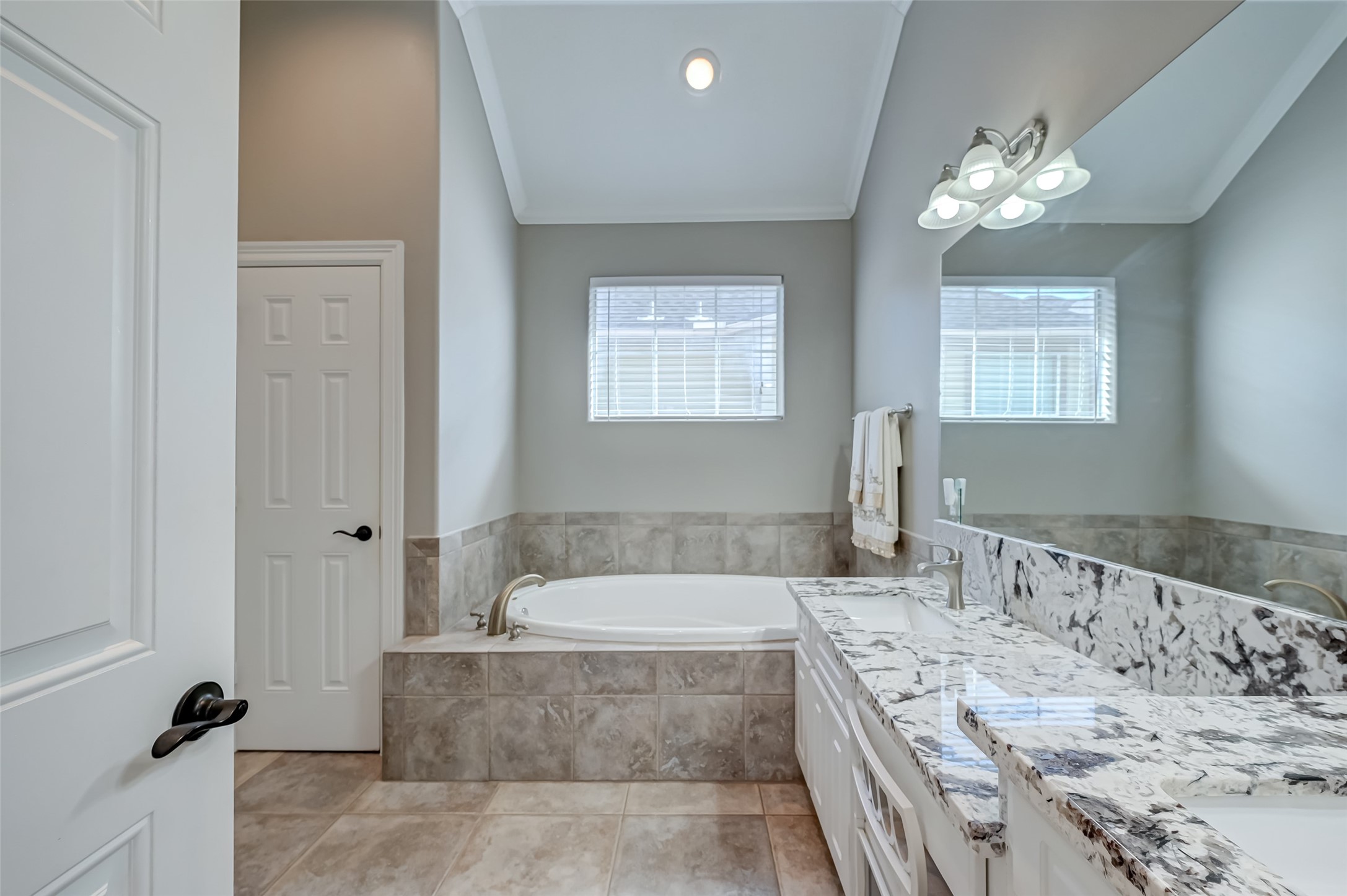 410 Fowler Street Houston, TX 77007 - Photo 23 of 49