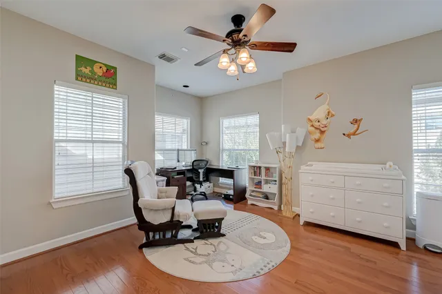 $3,300 | 410 Fowler Street, Houston, TX 77007