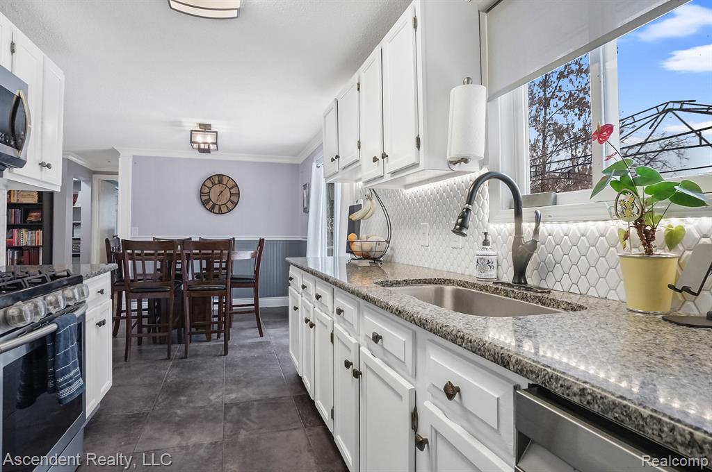 2789 Hickory Lawn Road Rochester Hills, MI 48307 - Photo 11 of 24