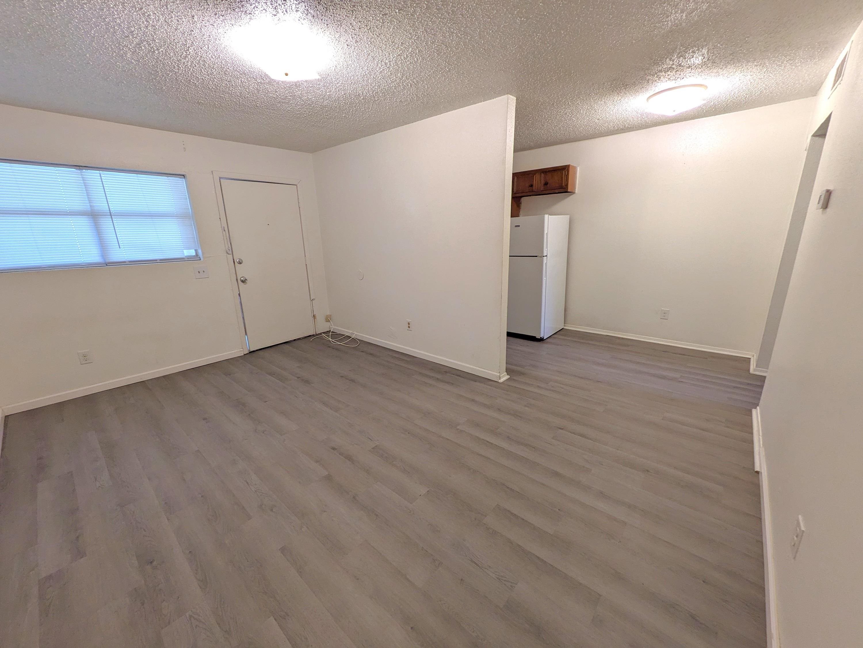 690 Adams Street Beaumont, TX 77705 - Photo 3 of 9