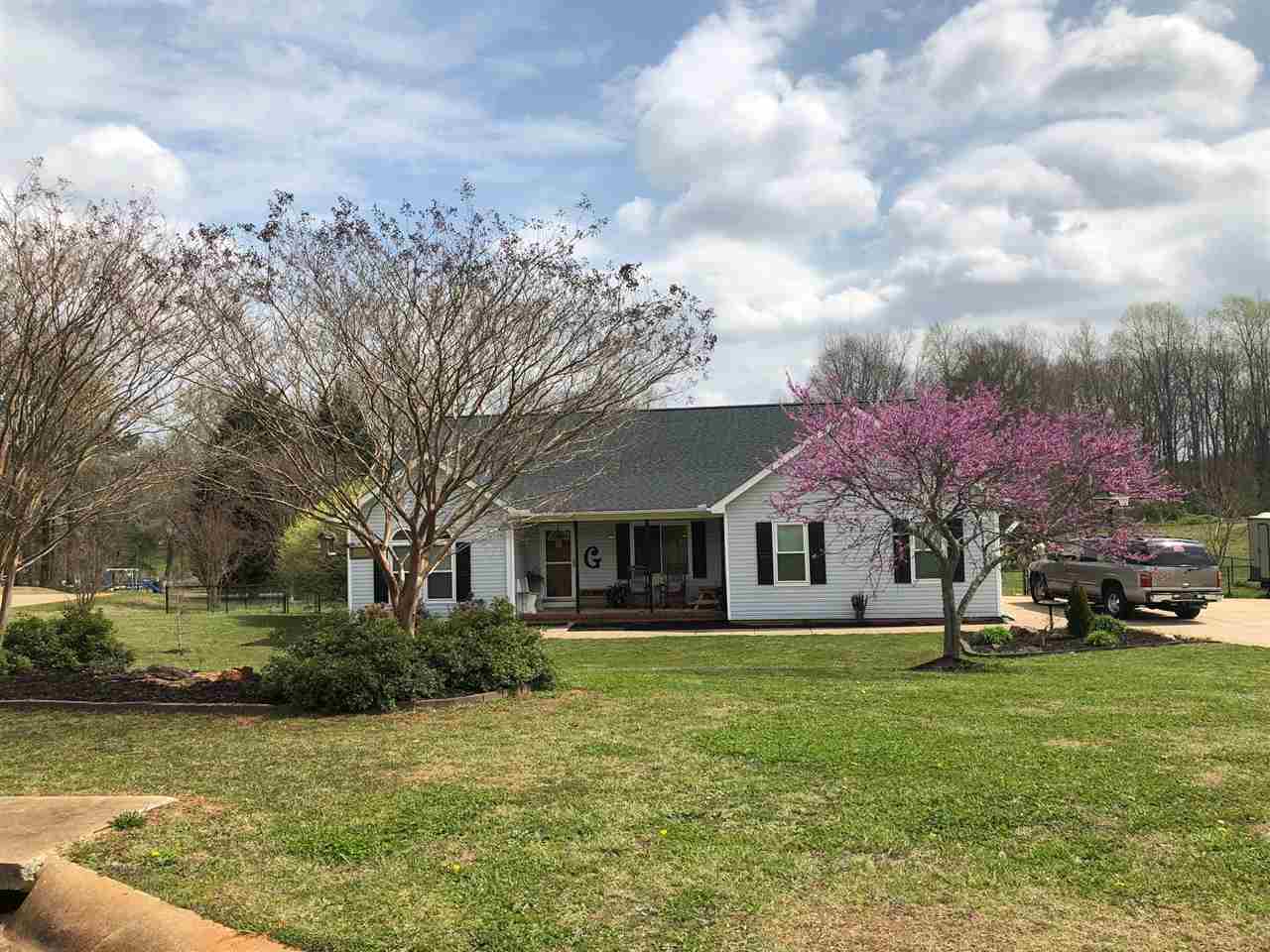 211 Red Fox Lane Chesnee, SC 29323 - Photo 1 of 23 Gallery Image 1