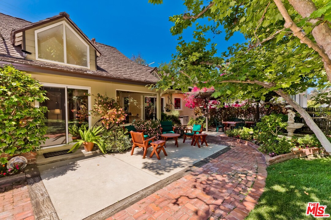 2800 Roscomare Road Los Angeles, CA 90077 - Photo 3 of 39