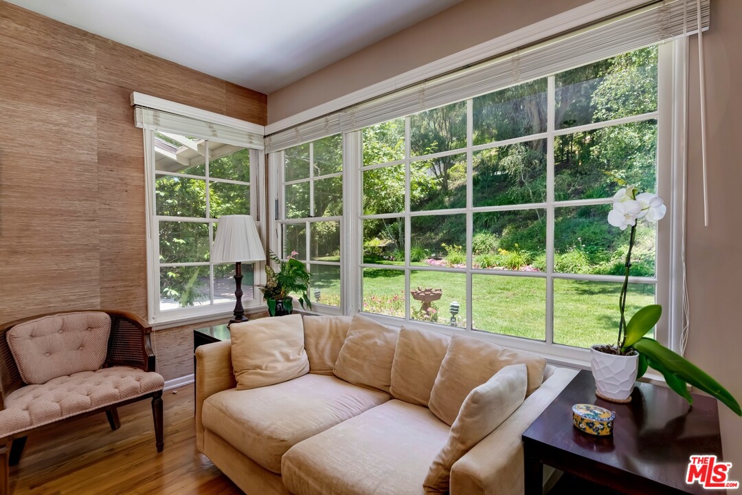 2800 Roscomare Road Los Angeles, CA 90077 - Photo 22 of 39