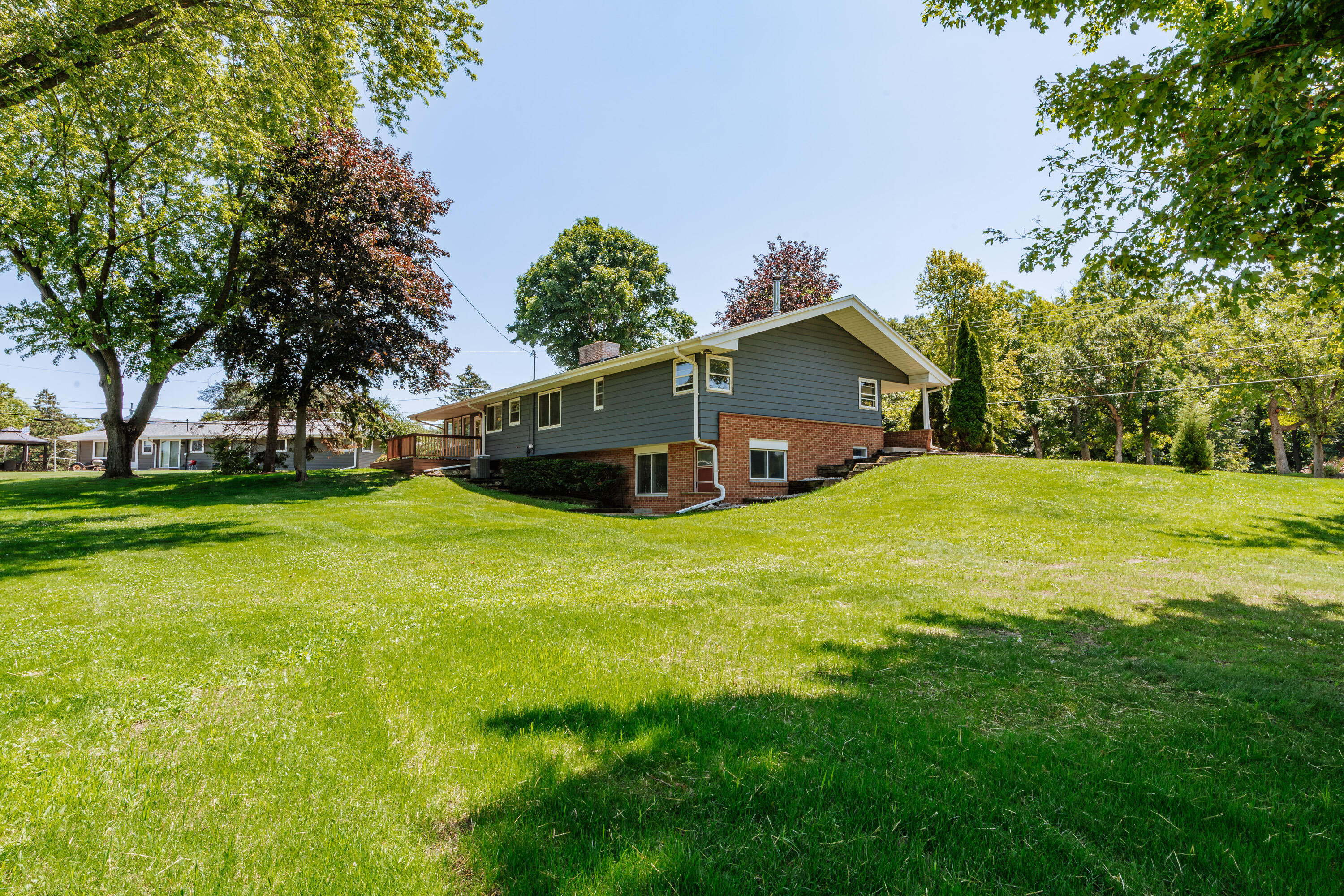 21670 West Glengarry Road New Berlin, WI 53146 - Photo 39 of 50 User Friendly Lot