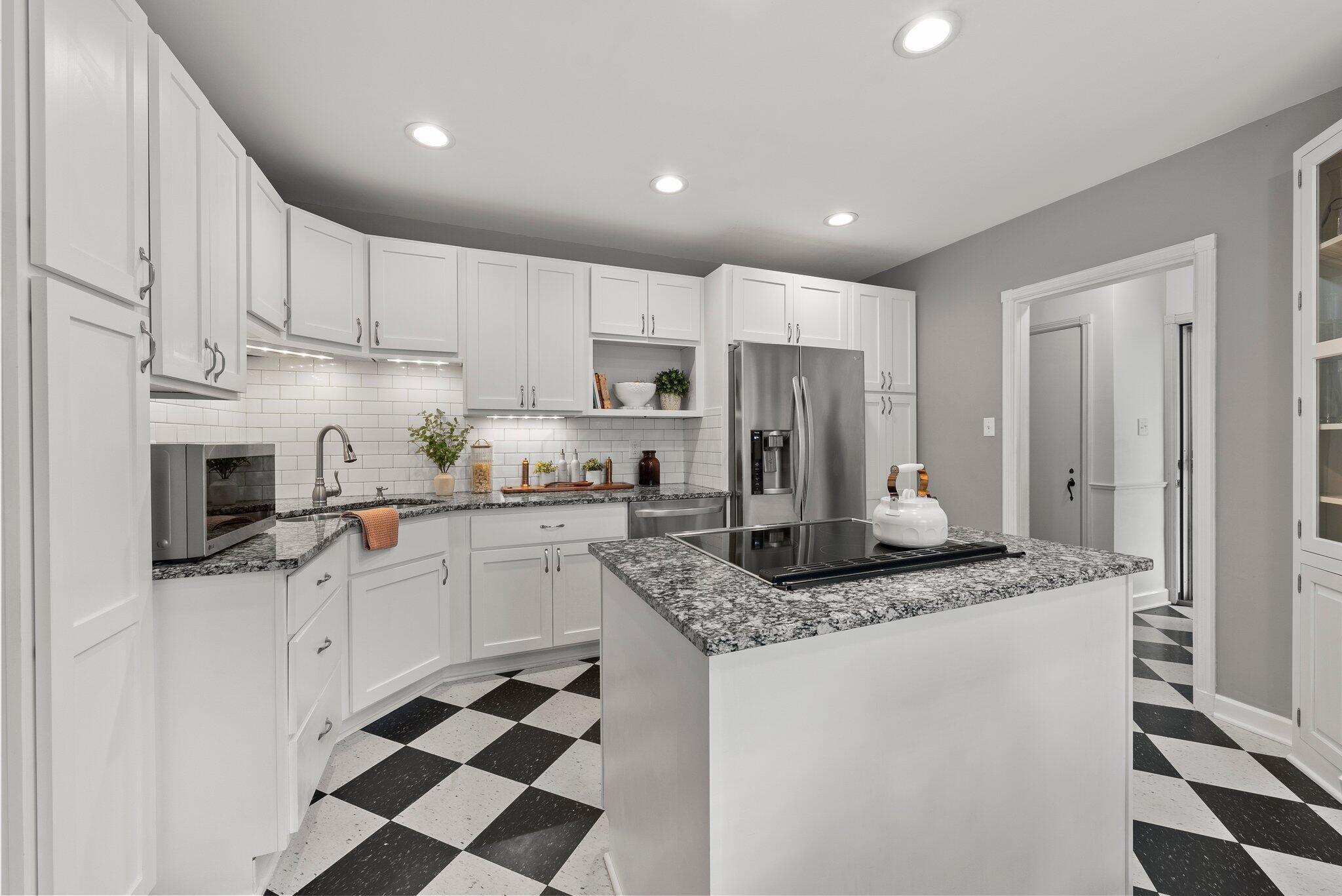 130 West Beaumont Road Columbus, OH 43214 - Photo 16 of 71 DSC02704