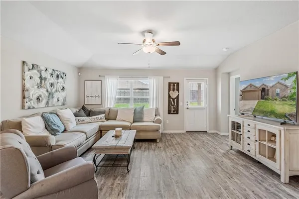 $2,195 | 409 Lewisville Lane, Leander, TX 78641