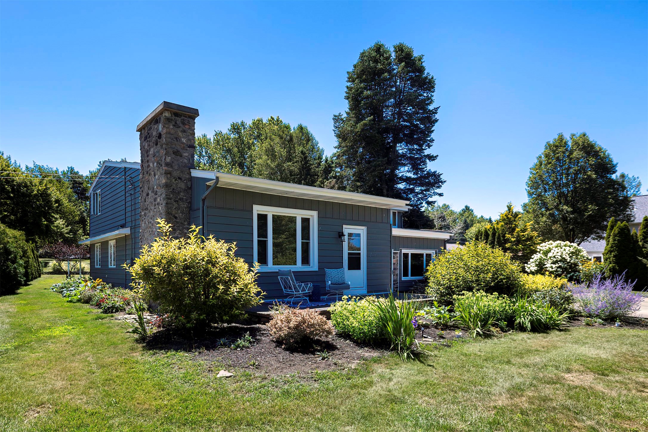 6715 West Lake Road Fairview, PA 16415 - Photo 1 of 50 Gallery Image 1