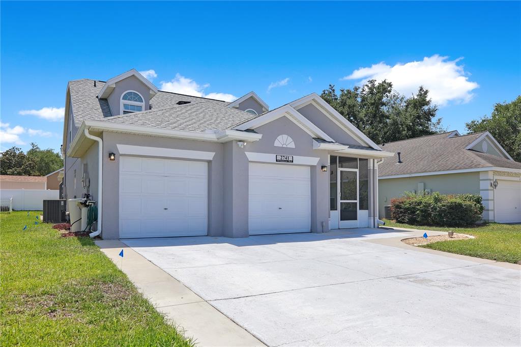 2741 Wilshire Road Clermont, FL 34714 - Photo 3 of 39