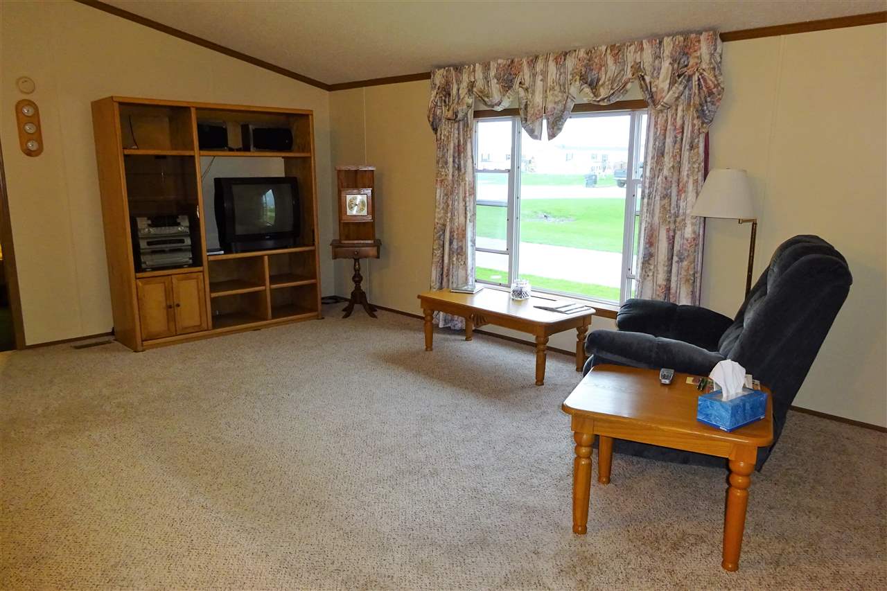 1920 Sunset Lane, Unit 5 Rochester, IN 46975 - Photo 3 of 18