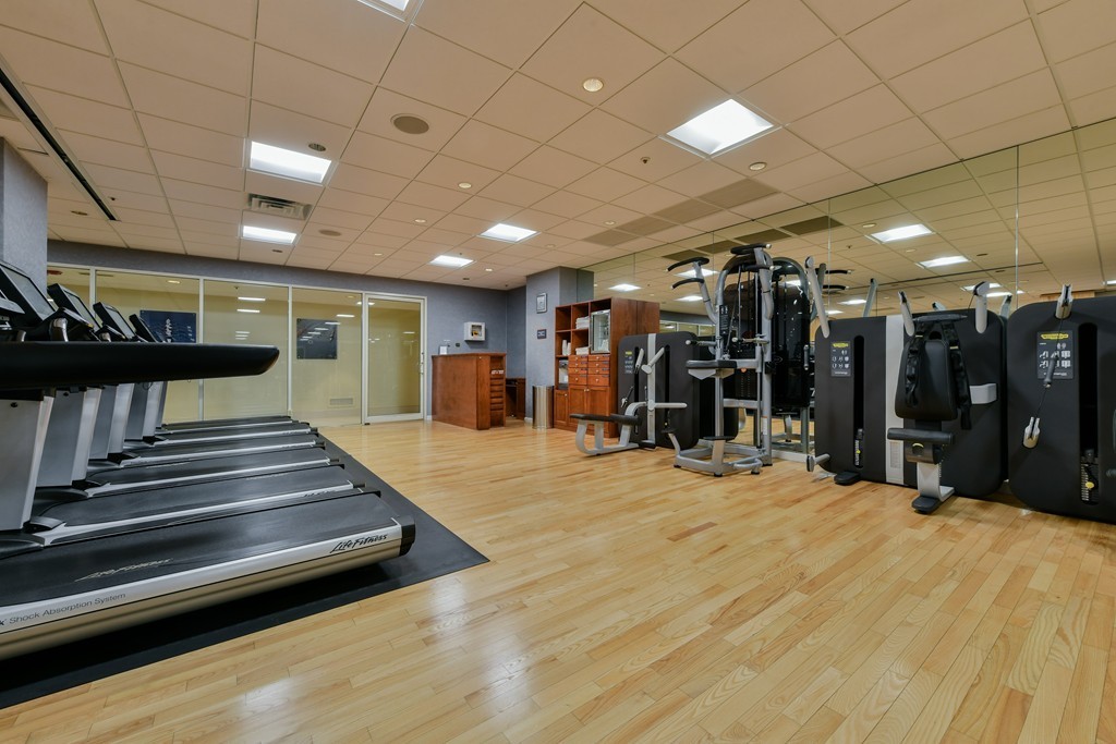 10 Rowes Wharf, Unit PH06 Boston, MA 02110 - Photo 19 of 20