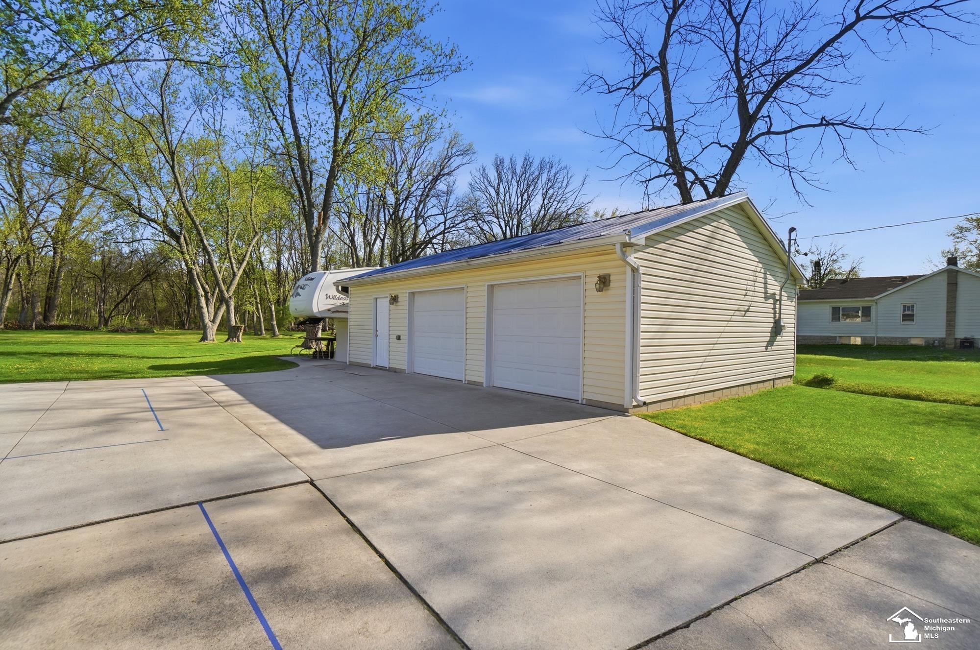 660 Pickard Road Temperance, MI 48182 - Photo 62 of 63