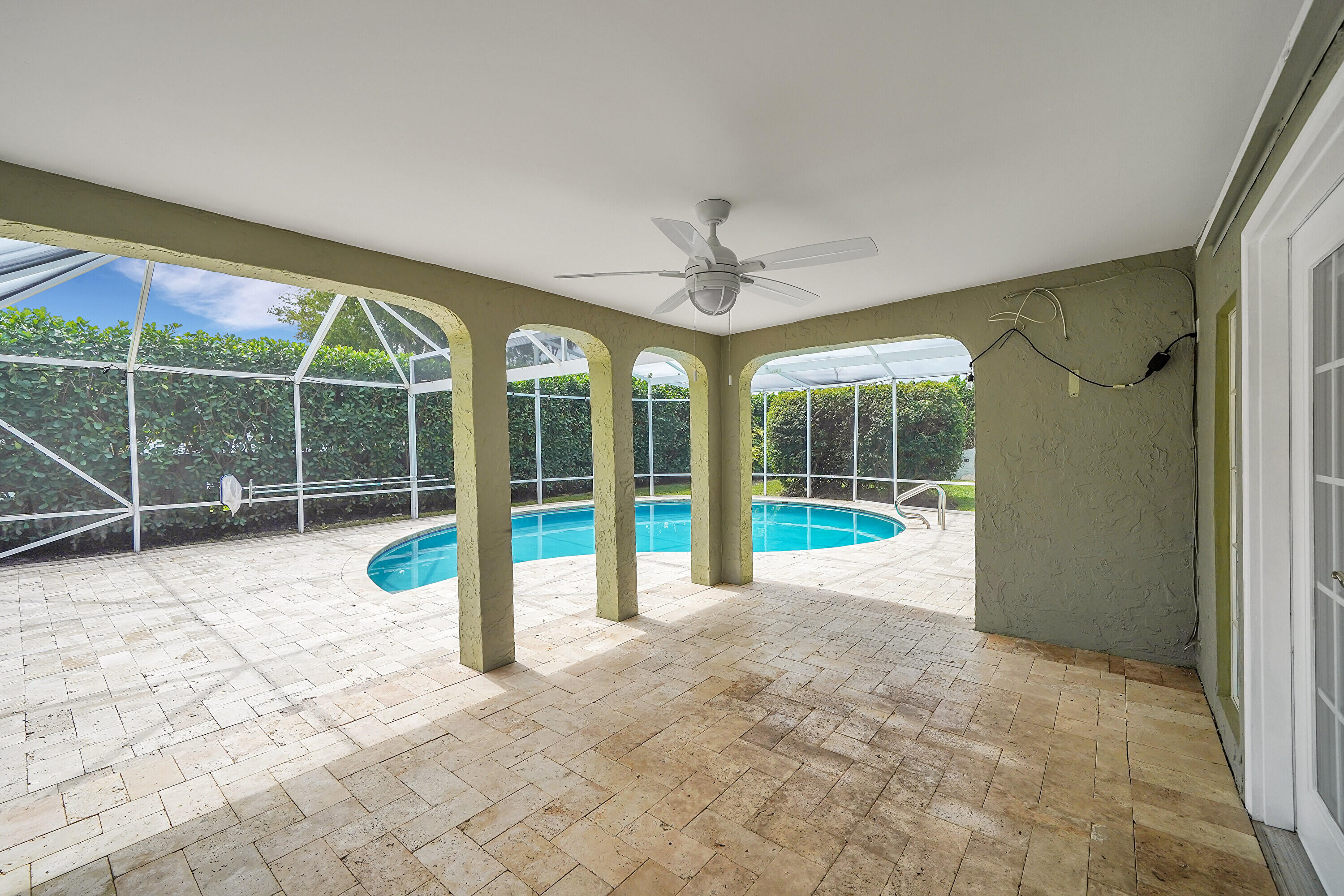 1570 Southwest 13th Drive Boca Raton, FL 33486 - Photo 15 of 22 33_dsc09059