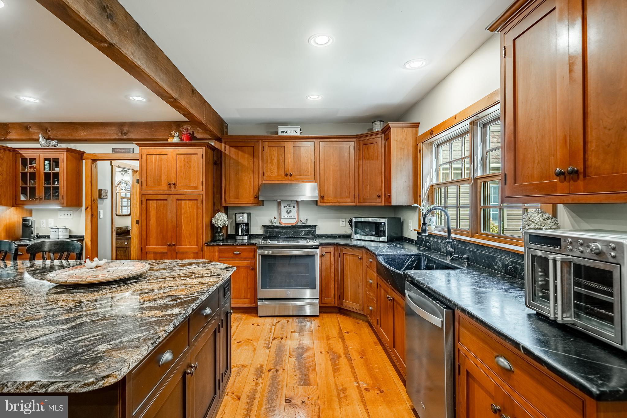 661 Henning Road Perkiomenville, PA 18074 - Photo 9 of 71 Gallery Image 9