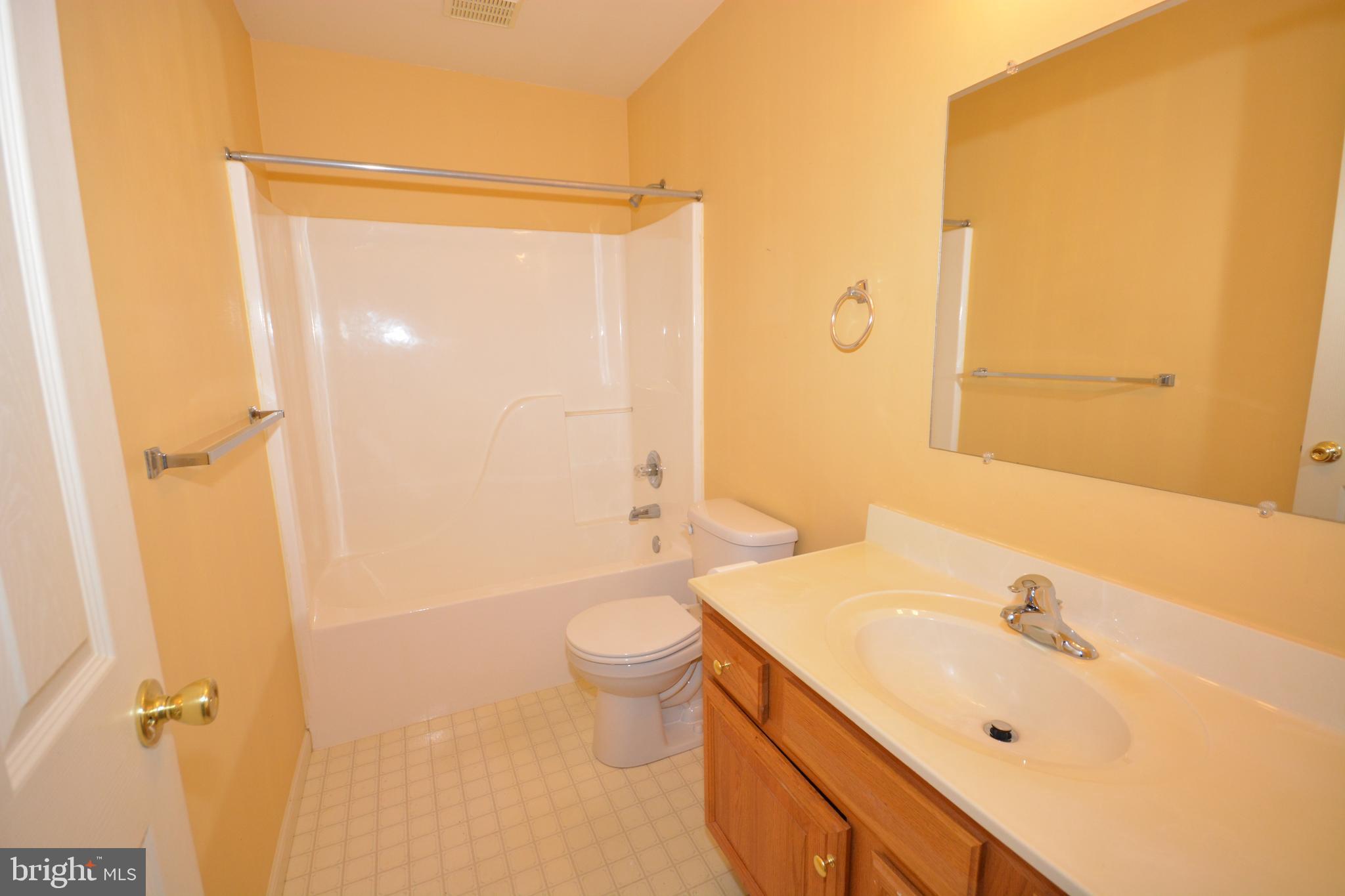 354 Crosswinds Drive Lititz, PA 17543 - Photo 20 of 26 UL1 Full Bath