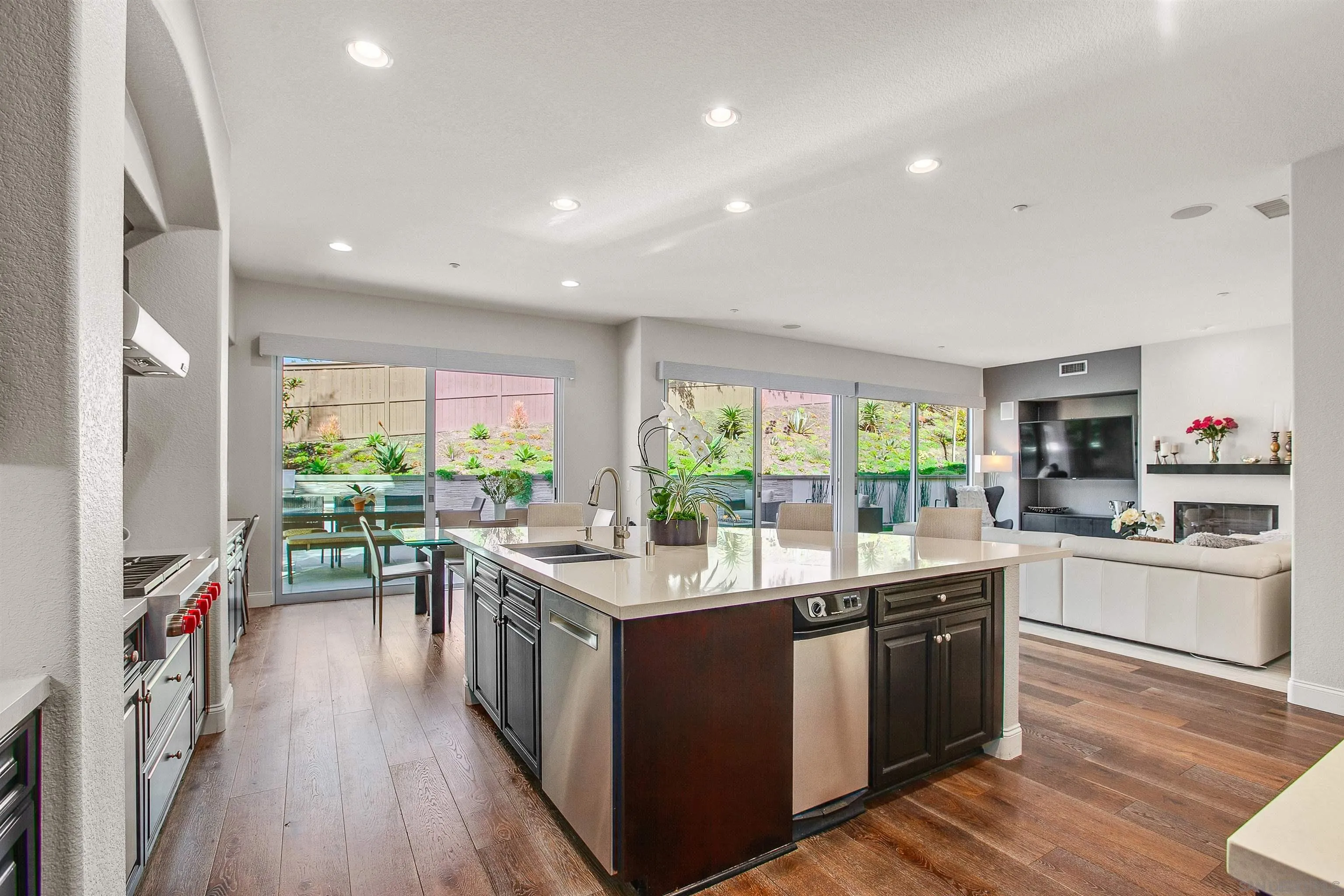 1460 Ravean Court Encinitas, CA 92024 - Photo 16 of 48 a kitchen with lots of counter top space
