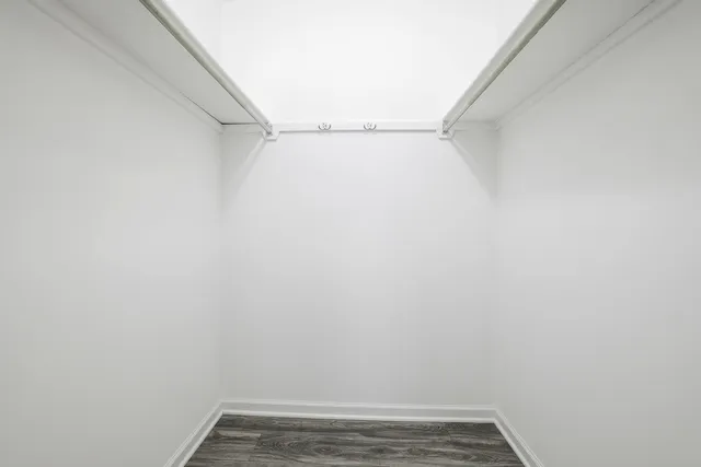 $264,900 | 402 Sandalwood Lane, Unit C1, Schaumburg, IL 60193