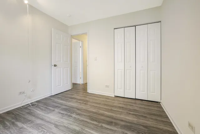 $264,900 | 402 Sandalwood Lane, Unit C1, Schaumburg, IL 60193