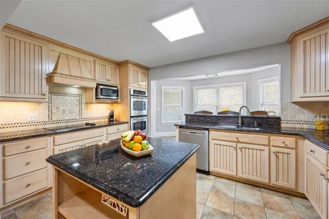 $824,900 | 2904 Westwood Trail, Gainesville, GA 30506