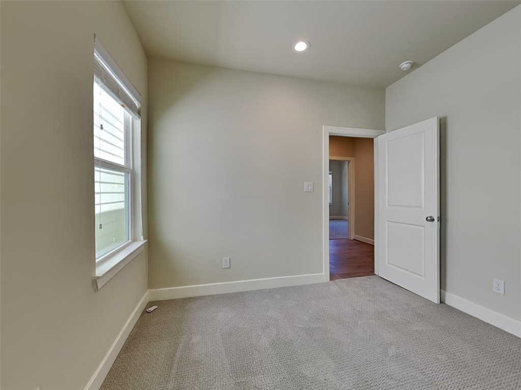 5712 Quinn Landing Road Houston, TX 77091 - Photo 11 of 12