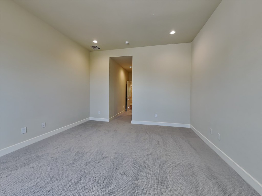 5712 Quinn Landing Road Houston, TX 77091 - Photo 8 of 12