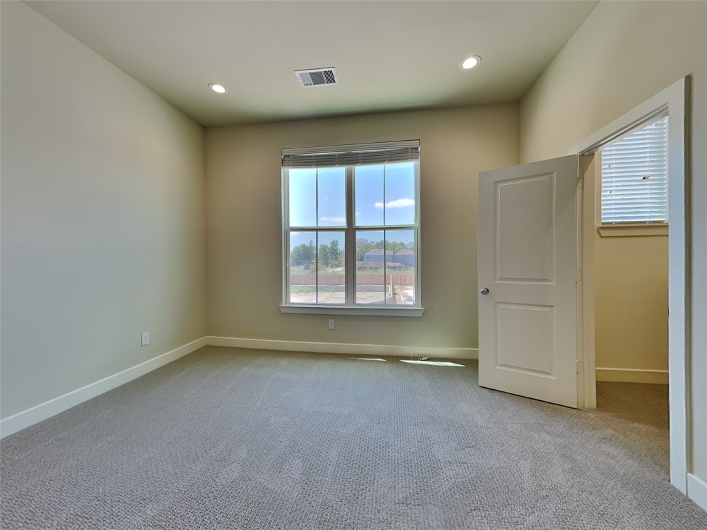 5712 Quinn Landing Road Houston, TX 77091 - Photo 9 of 12