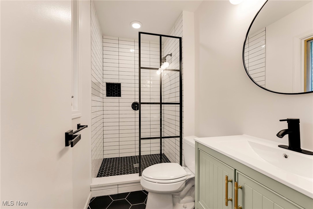 7110 Hodgson Road Mentor, OH 44060 - Photo 15 of 26 Gallery Image 15