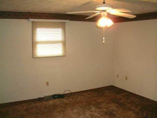 213 Lewis Run Road West Mifflin, PA 15122 - Photo 5 of 8 Gallery Image 5