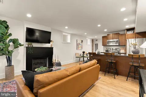 $279,000 | 1523 1st Street Northwest, Unit A, Washington, DC 20001