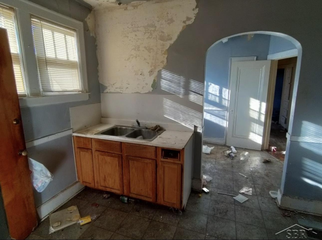 3742 Clements Street Detroit, MI 48238 - Photo 4 of 11