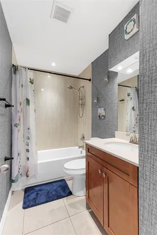 $375,000 | 1521 Northwest 80th Avenue, Unit G, Margate, FL 33063