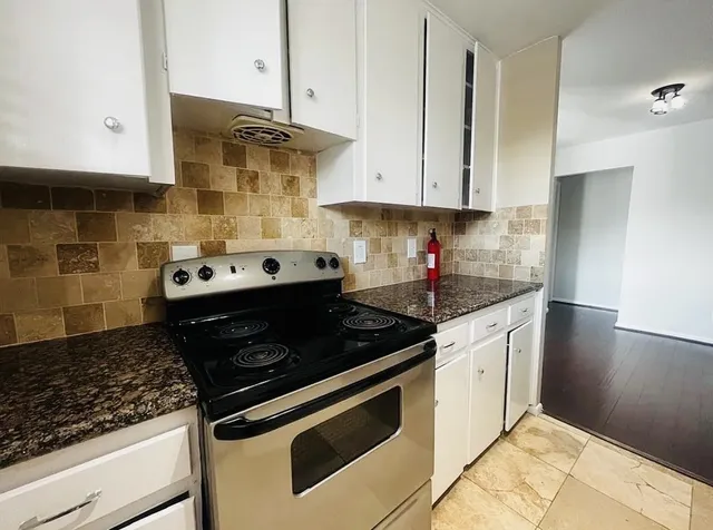 $1,075 | 5123 Del Monte Drive, Unit 1, Houston, TX 77056