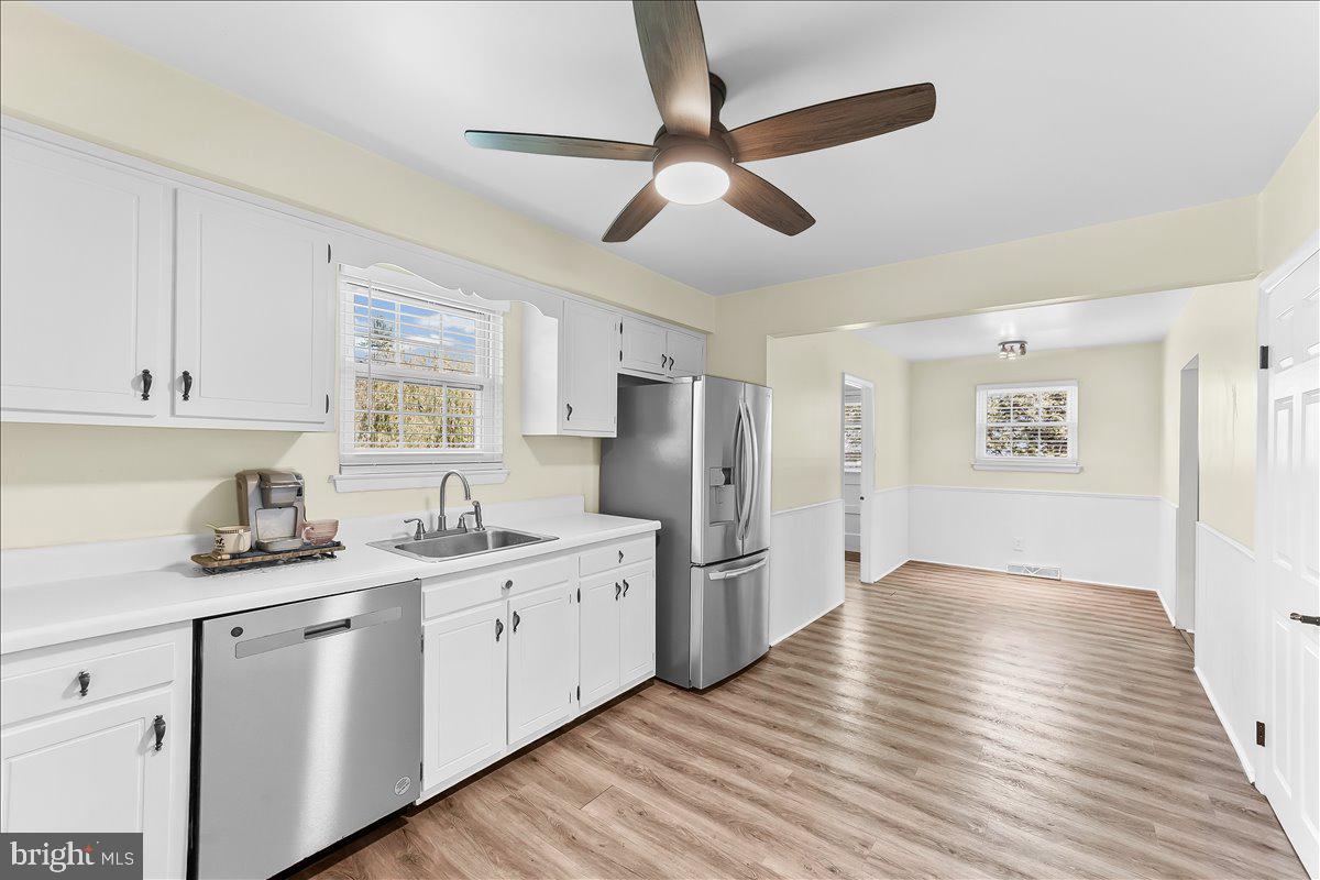 893 Westtown Road West Chester, PA 19382 - Photo 10 of 44 Kitchen