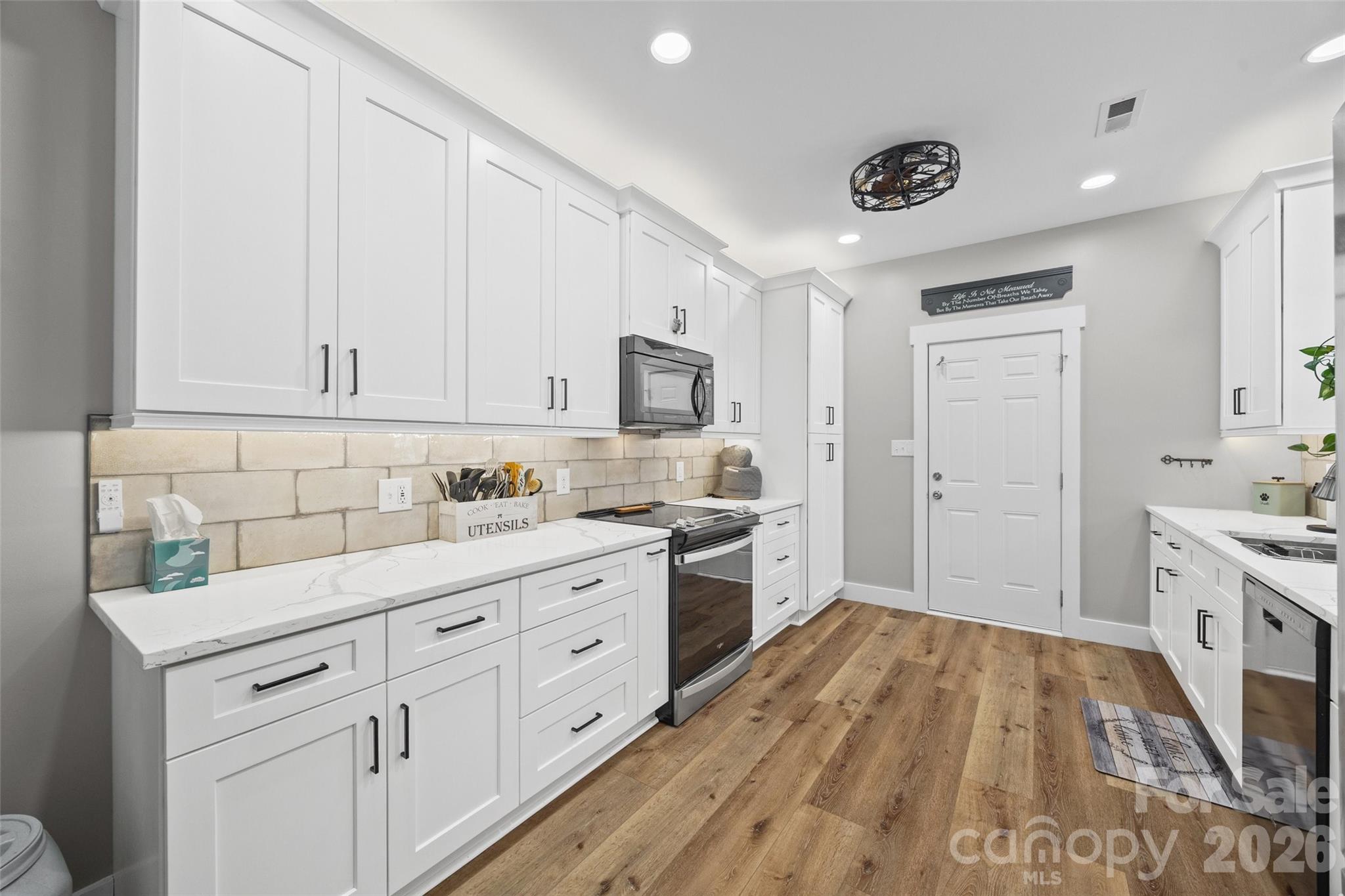 2865 Jim McCarter Road Clover, SC 29710 - Photo 9 of 34