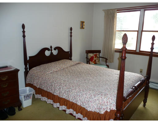 27 South Shore Road Webster, MA 01570 - Photo 13 of 26 Gallery Image 13