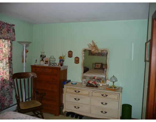 27 South Shore Road Webster, MA 01570 - Photo 17 of 26 Gallery Image 17