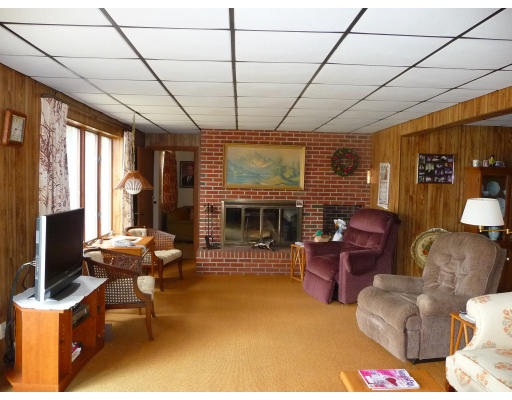 27 South Shore Road Webster, MA 01570 - Photo 20 of 26 Gallery Image 20