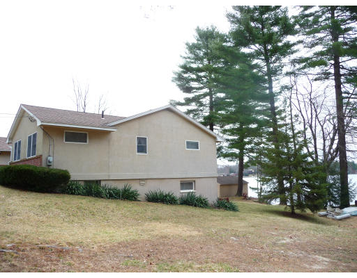 27 South Shore Road Webster, MA 01570 - Photo 24 of 26 Gallery Image 24